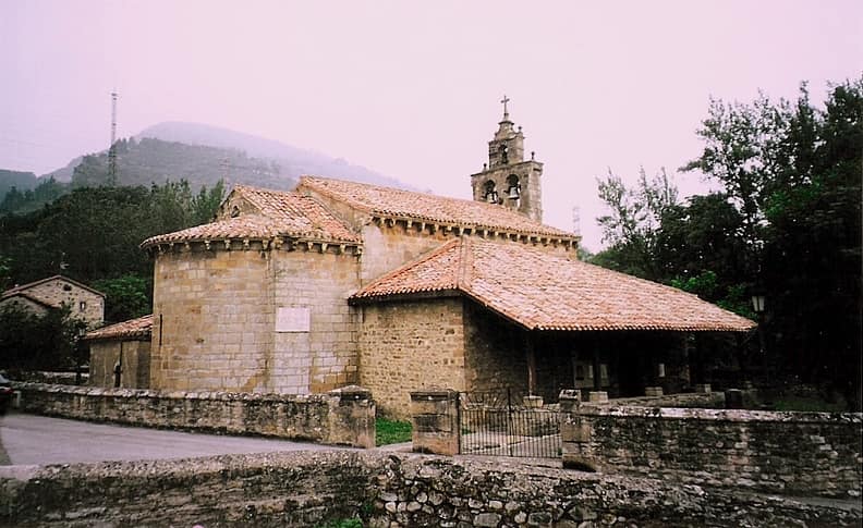 Vista de Bárcena de Pie de Concha