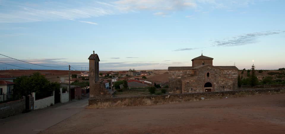 Vista de San Pedro de la Nave-Almendra